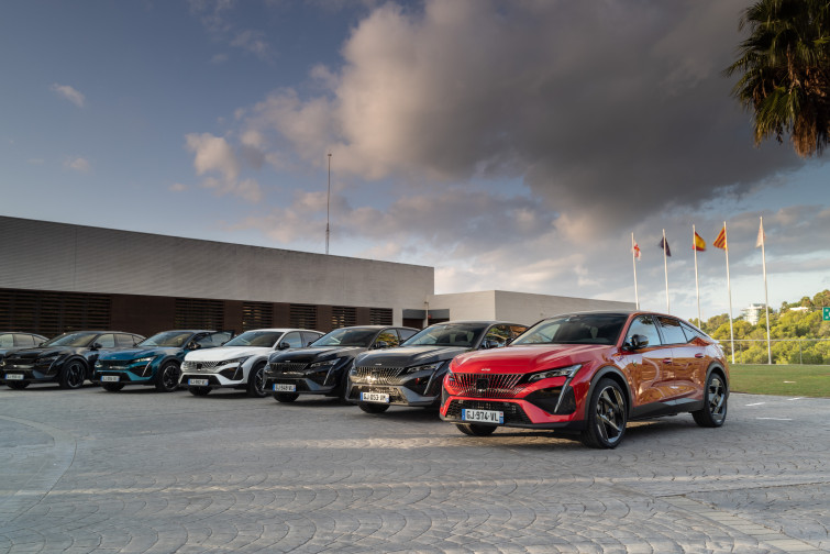 Peugeot presenta en España su nuevo 408 a la prensa internacional