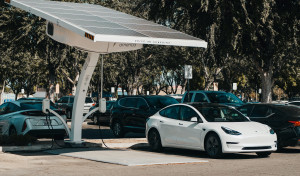 Prohibir los coches de combustión en 2035 es utópico sin abaratar el precio de los eléctricos