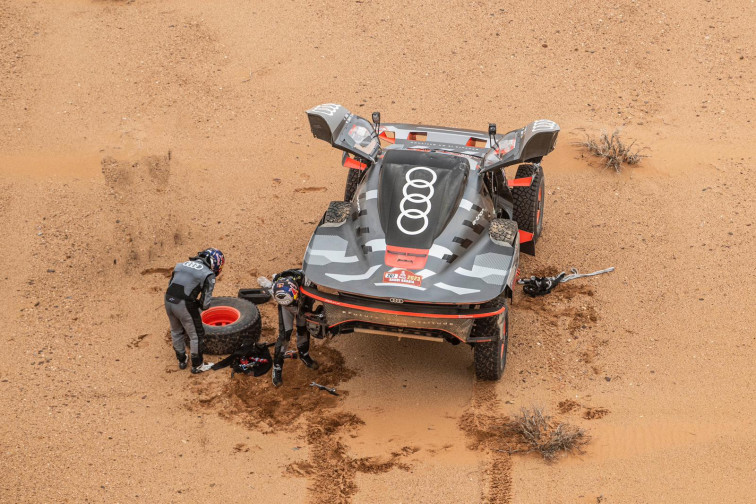 Dakar 2023. Etapa 3. Sainz salva los muebles en una etapa que tuvo que ser neutralizada