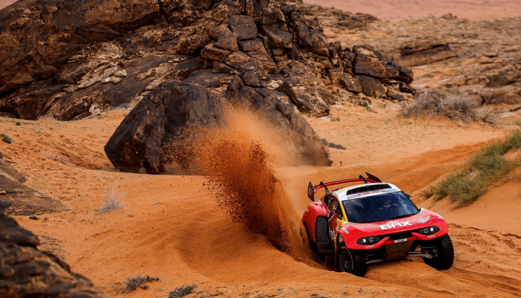 Dakar 2023. Etapa 4. Loeb en coches y Barreda en motos, vencedores de una etapa tranquila
