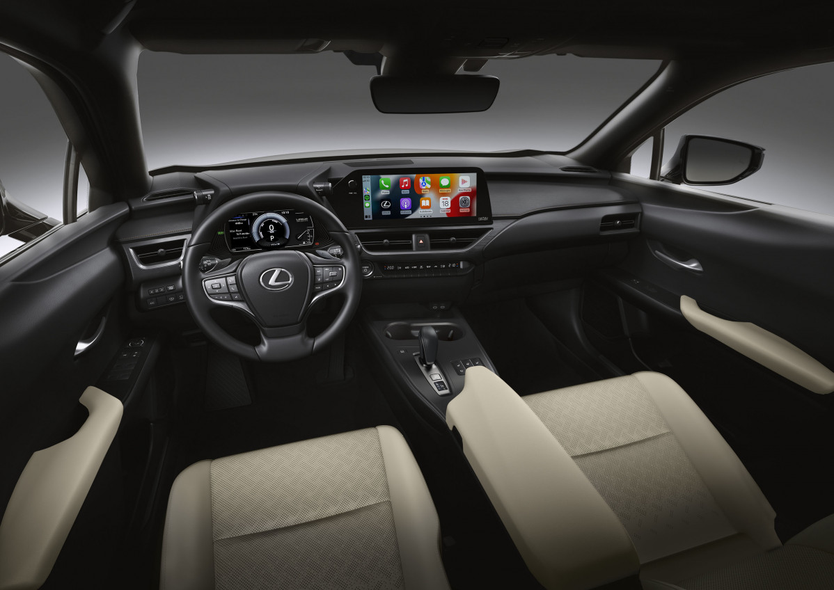 El Lexus UX 300e llega en junio a Espau00f1a con un 40% mu00e1s de autonomu00eda