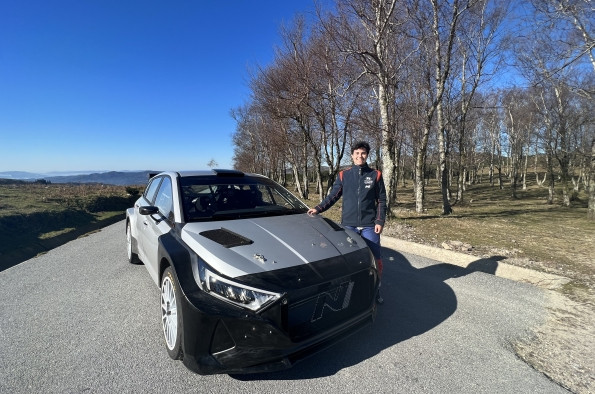 El piloto de rallyes Óscar Palomo se une a Hyundai en el S-CER