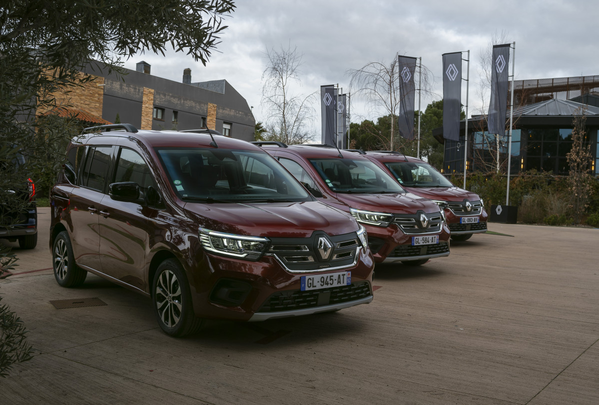 Nuevo Renault Kangoo E Tech 100% eléctrico el combi enchufable (23)