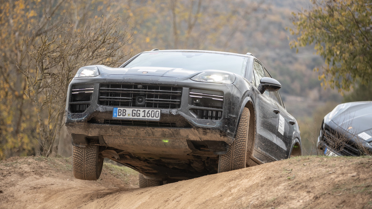 Las pruebas del nuevo Porche Cayenne llegan a su recta final  (2)