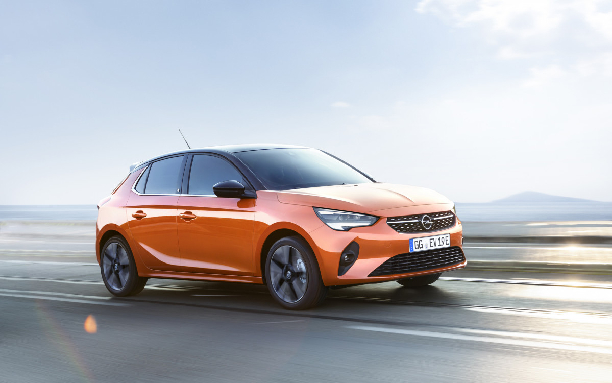 Opel organiza los Encuentros Greenovation con su gama electrificada  1