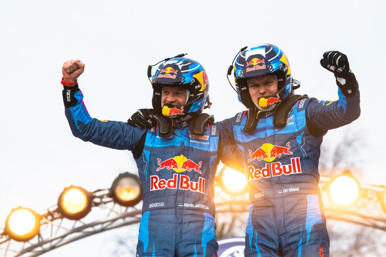 ​Ott Tanak lleva al Ford Puma a la victoria en el Rallye de Suecia