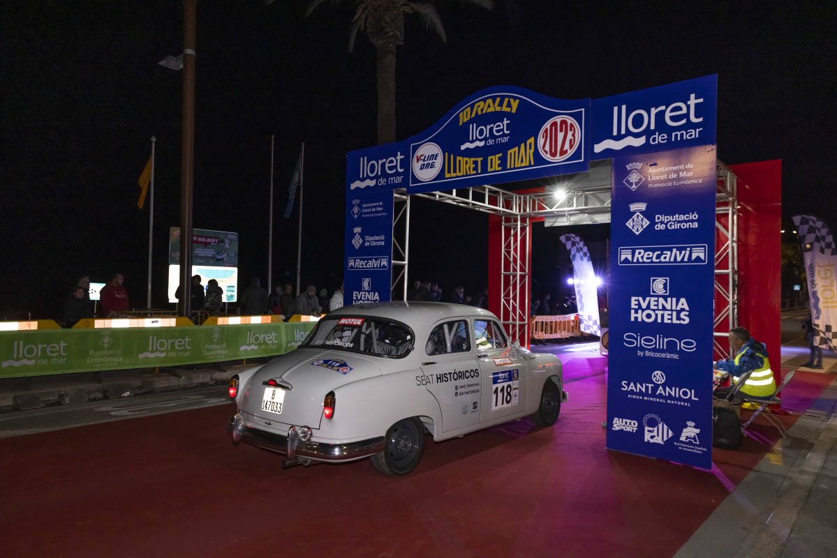 Victoria de Seat Histu00f3ricos con el Seat 1400 en la X Ediciu00f3n del Rally Lloret de Mar  (6)