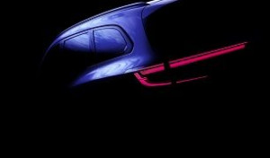 Renault muestra la silueta del Espace entre luces y sombras