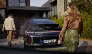 Un astronauta protagonista de la campaña del Hyundai Ioniq 6
