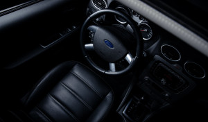 Ford patenta un sistema para apagar en remoto el aire acondicionado, radio o motor a los morosos