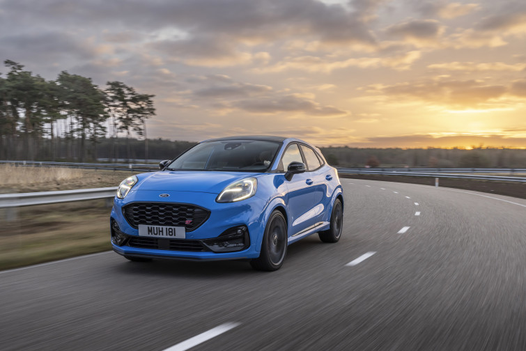 Ford presenta el nuevo Puma ST Powershift con tecnología Mild Hybrid de 48V y 170 CV de potencia