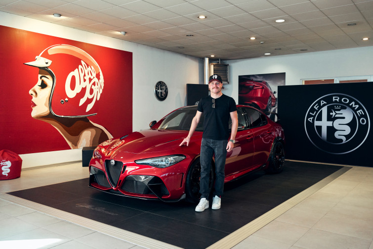 Valtteri Bottas se quedará con uno de los exclusivos Alfa 500 Giulia GTA