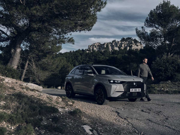 DS Automobiles lanza su primera colección inspirada en el arte de viajar francés