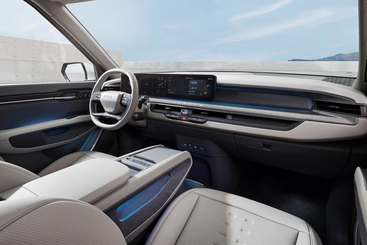 Kia presenta el EV9, su primer SUV eléctrico con tres filas de asientos (4)