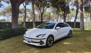 ​Ioniq 6, la atractiva berlina cupé eléctrica de Hyundai