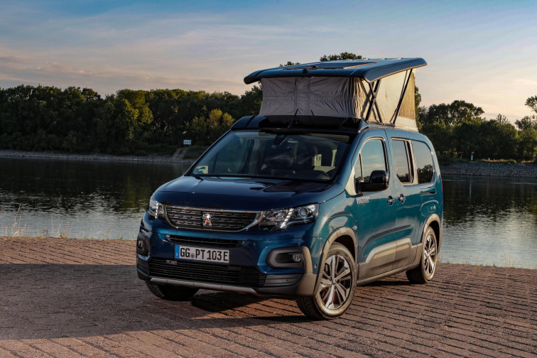 Peugeot lleva la era eléctrica a la camper e-Rifter Vanderer
