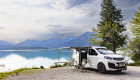 Alpincamper transforma el comercial Opel Vivaro en una equipada autocaravana