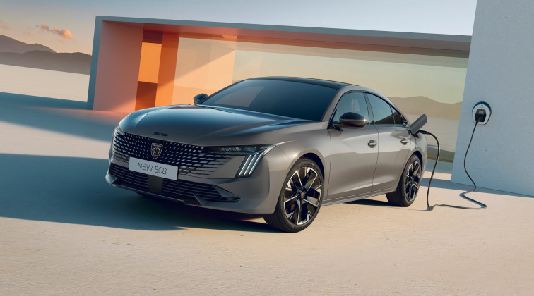 El Peugeot 508 llega a España con dos carrocerías, berlina y familiar
