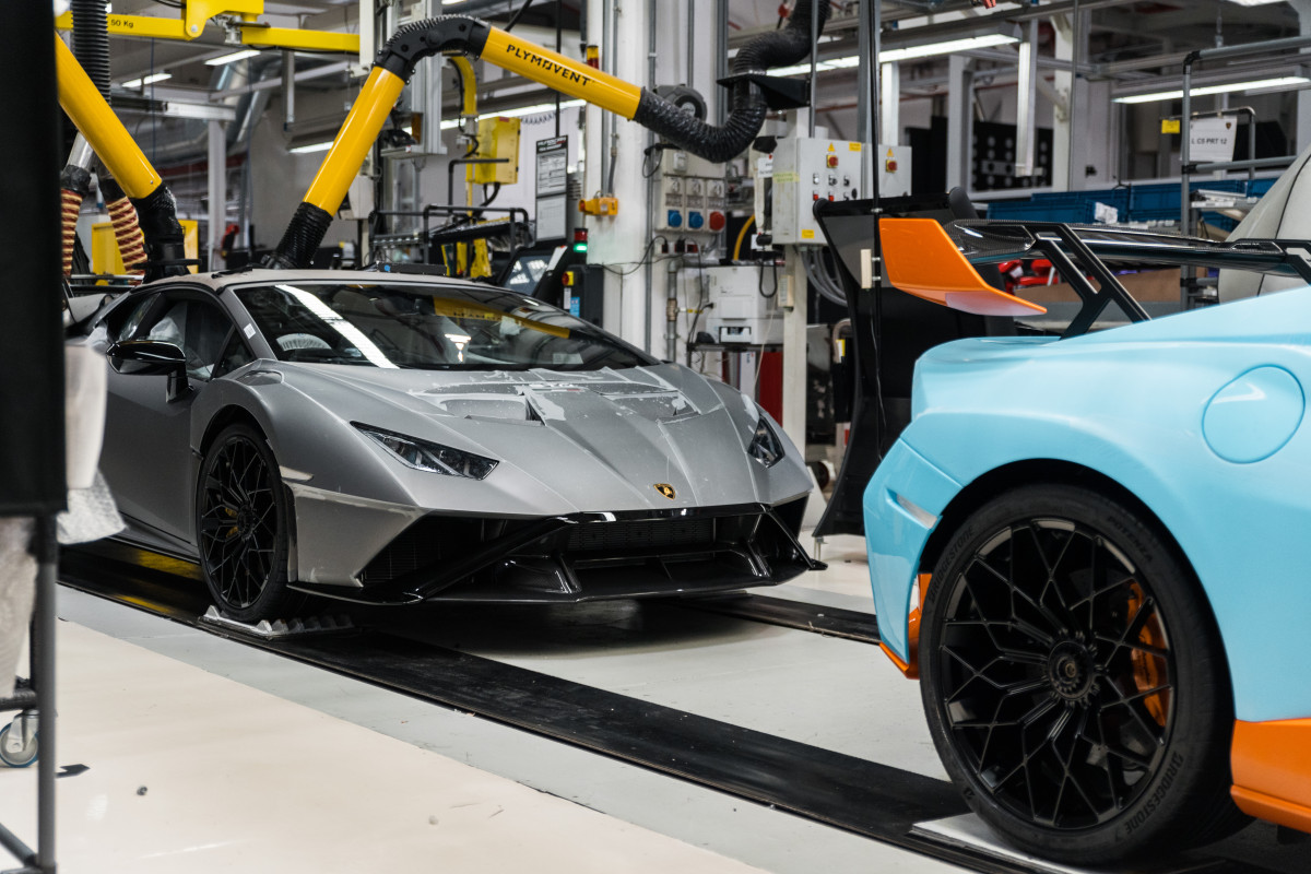 Automobili Lamborghini cumple 60 años de producción en su fábrica de Sant'Agata Bolognese (32)