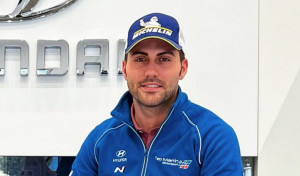 Pepe López abandona el S-CER al quedarse sin puntos en el carné de conducir