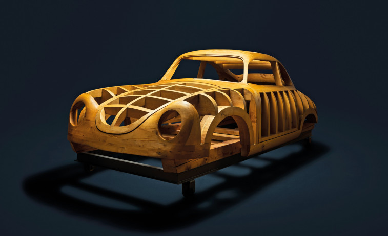 Fabricado a partir de un armazón de madera de fresno, el primer Porsche 356 cumple 75 años