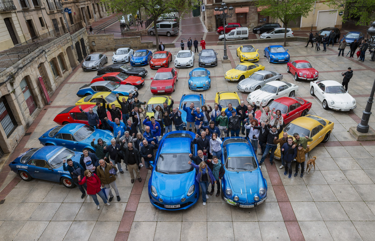 Concentracion aniversario alpine (10)