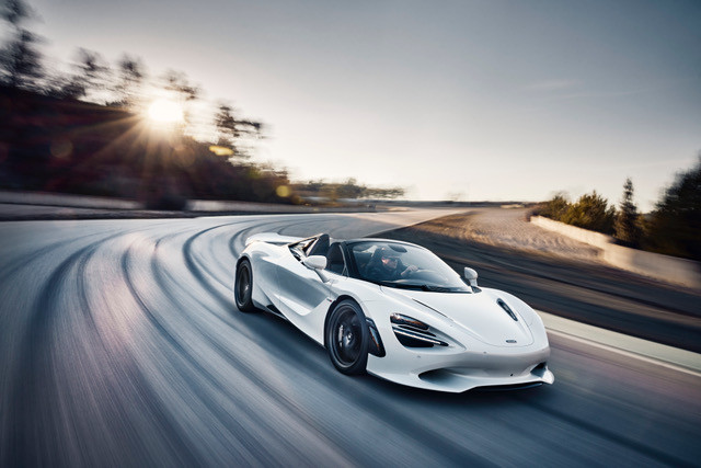 El McLaren 750S, sucesor del 720S, llega con más potencia y prestaciones (1)