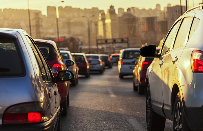 España se echa a la carretera para  disfrutar el puente del 1 de mayo