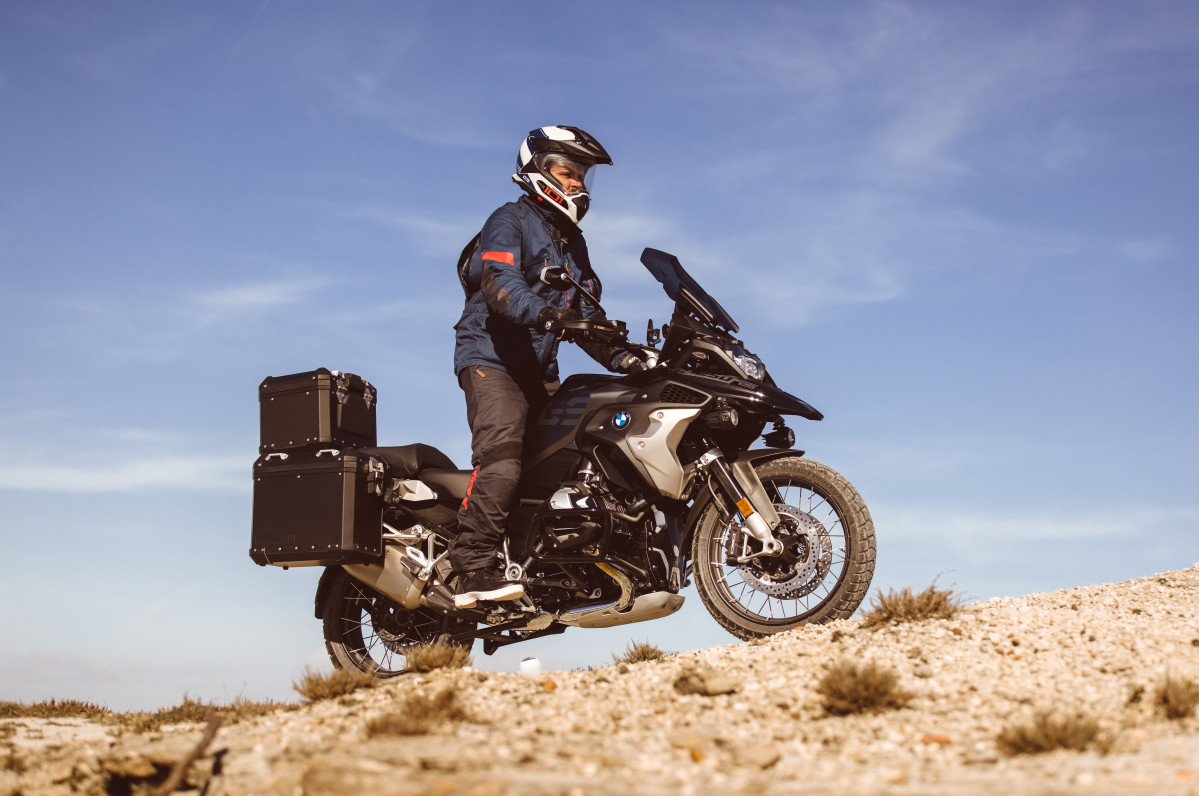 BMW Motorrad presenta la exclusiva R 1250 GS Ultimate Edition limitada a 150 unidades para España (2)