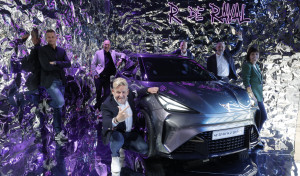 Cupra revela el nombre de su nuevo coche eléctrico 'Raval' en el Salón Automobile Barcelona