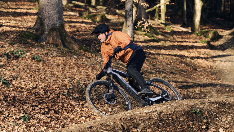 Porsche presenta dos nuevas eBikes para carretera y off-road