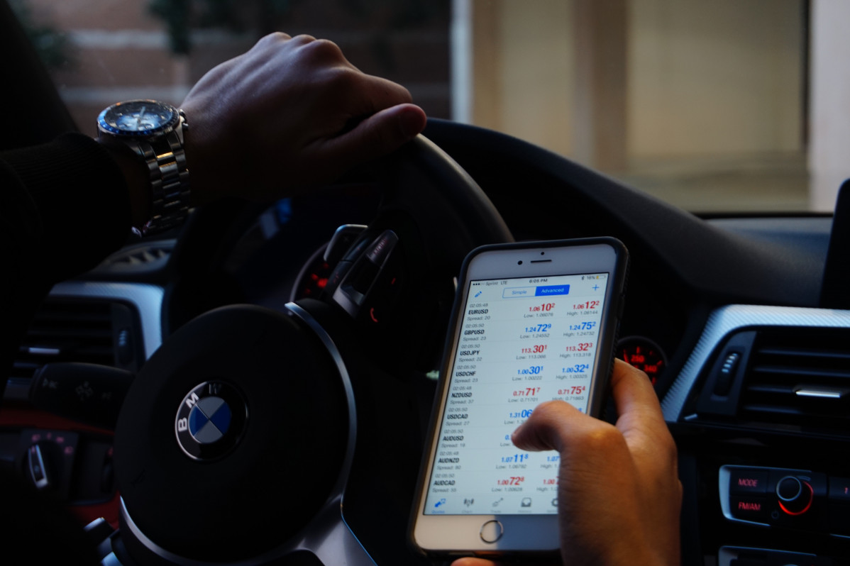 Aplicaciones móvil coche app viajar navegador (8)
