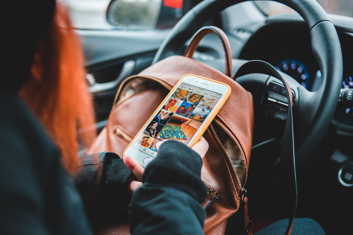Aplicaciones móvil coche app viajar navegador (2)