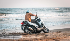 SYM lanza el nuevo scooter ADX 125 Crossover