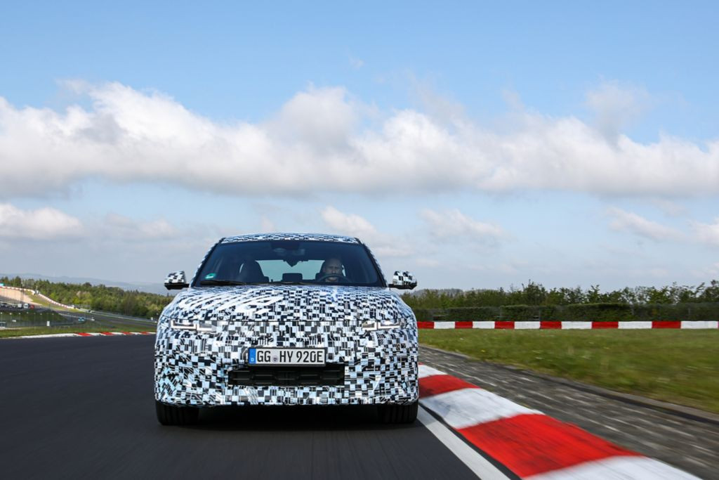 Hyundai pone a prueba su primer modelo eléctrico de alto rendimiento, Ioniq 5 N, en el circuito de Nürburgring (2)