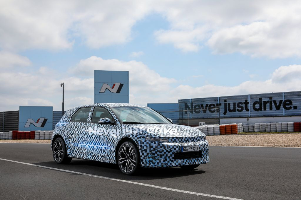 Hyundai pone a prueba su primer modelo eléctrico de alto rendimiento, Ioniq 5 N, en el circuito de Nürburgring (4)