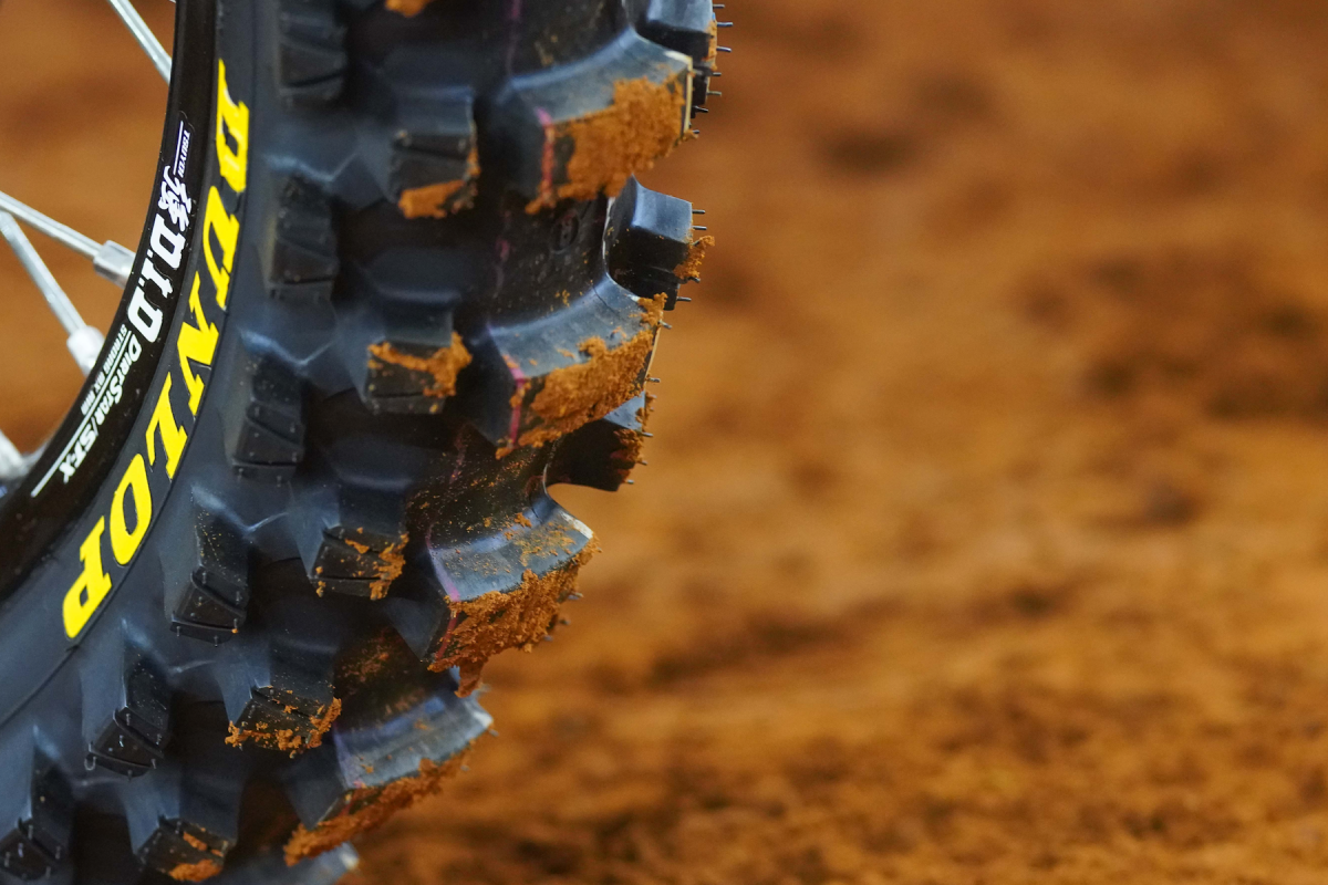 Dunlop lanza el Geomax MX34, un neumático de motocross revolucionario (1)