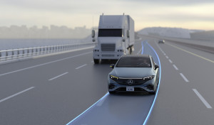 Mercedes-Benz introduce el cambio automático de carril en sus futuros vehículos
