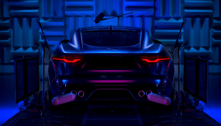 El sonido del Jaguar F-TYPE V8 se perpetúa en la Biblioteca Británica