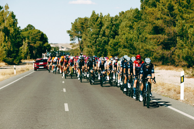 Skoda renueva su compromiso con el ciclismo en La Clásica de San Sebastián 2023