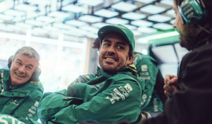F1 | Fernando Alonso acaba con las especulaciones y renueva con Aston Martin