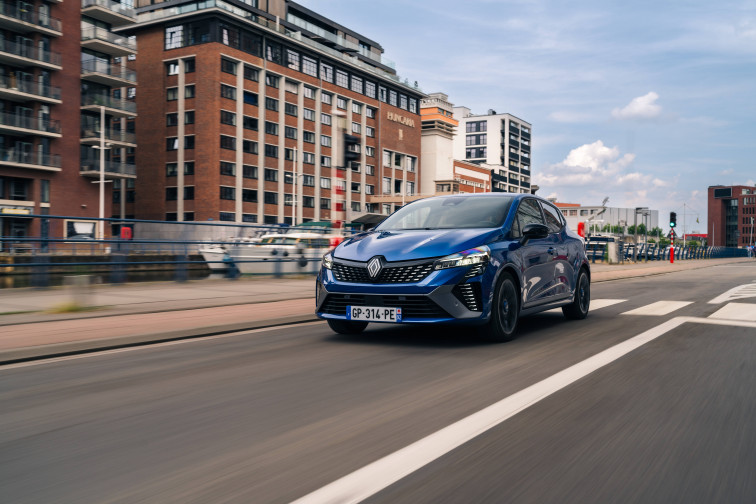 Renault ya comercializa el nuevo Clio, y lo puedes conseguir por menos de cien euros al mes