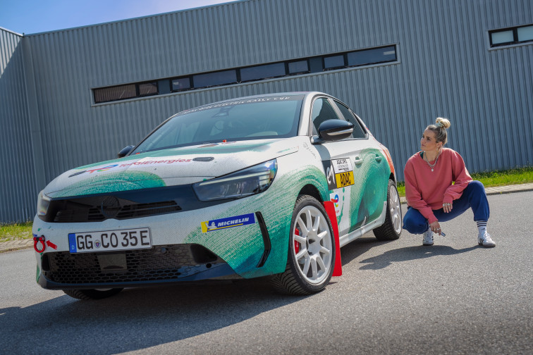 Elisa Klinkenberg y Opel unen fuerzas para crear el Corsa Rally Electric con un potente mensaje