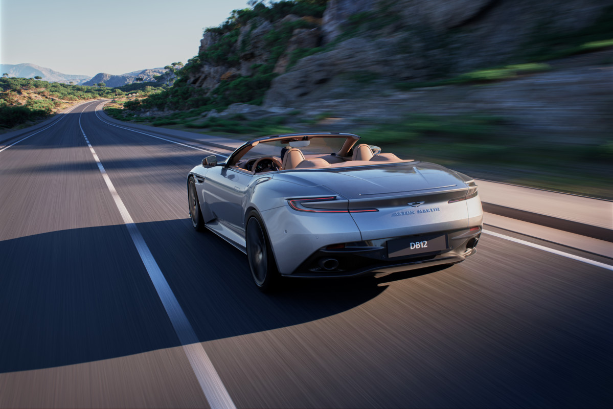 Aston Martin presenta el DB12 Volante (13)