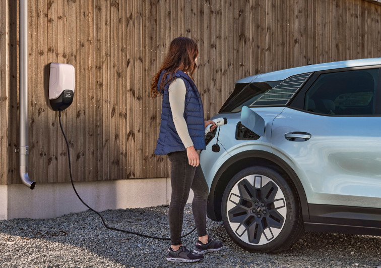 España entre los 10 países más caros para recargar un eléctrico