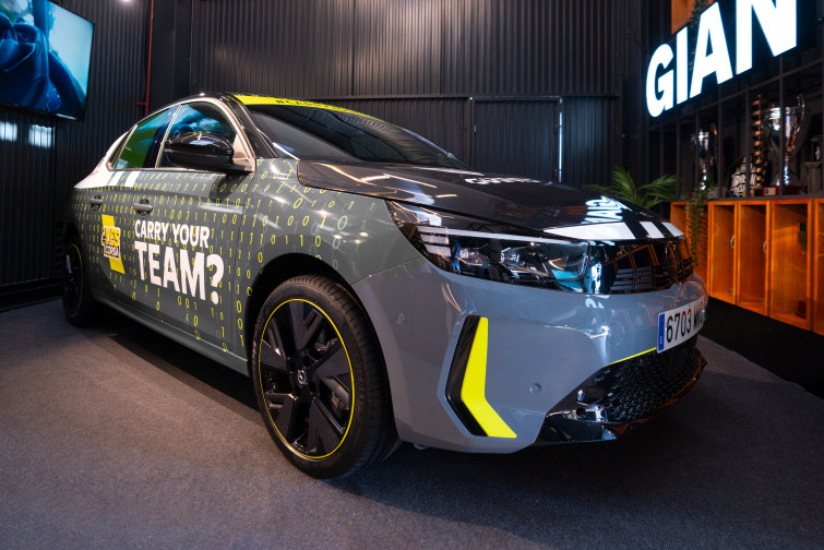 Opel se lanza con el Corsa Electric a la conquista de los conductores más jóvenes