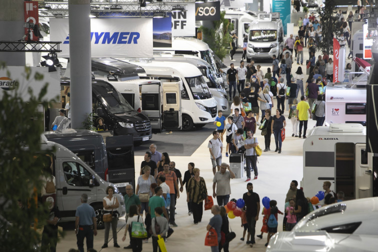 Barcelona reúne un millar de autocaravanas, campers y caravanas en el salón Caravaning 2023