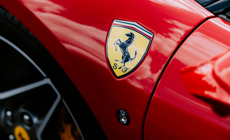 ​Ferrari aceptará bitcoins para el pago de sus modelos en Estados Unidos