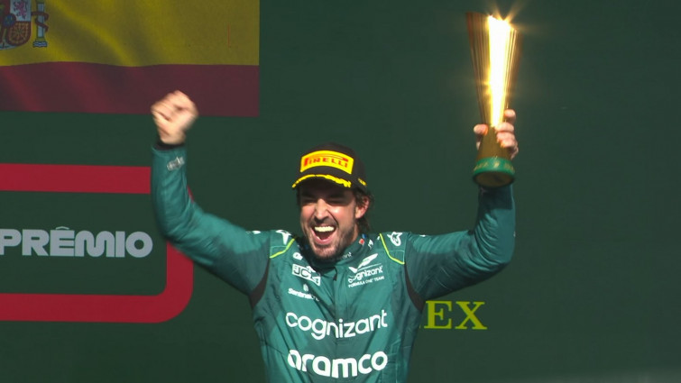 F1 | Fernando Alonso logra un podio ante Checo Pérez, en un final del GP  Brasil de foto finish