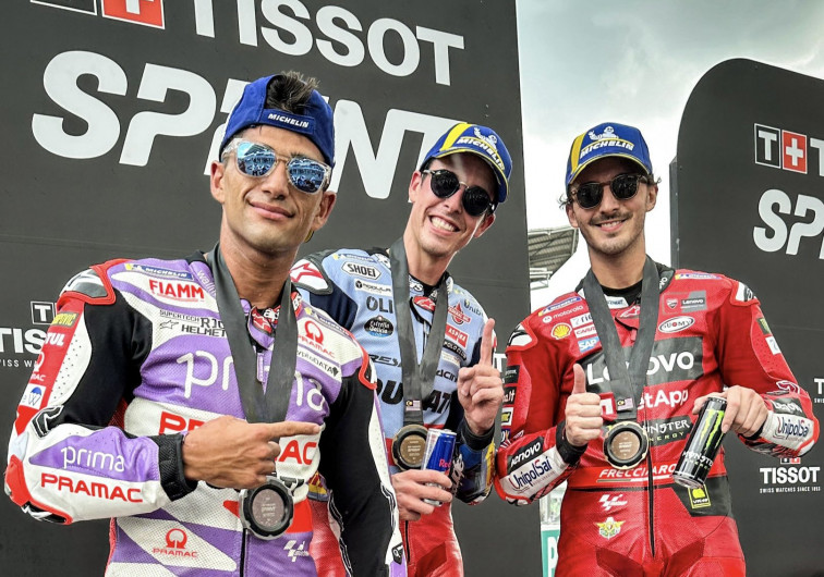 MotoGP | Alex Márquez se lleva la Sprint de Malasia por delante de Martín y Bagnaia